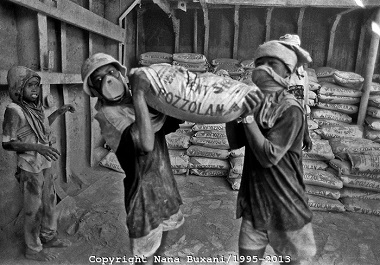 Child labour SAVE THE CHILDREN